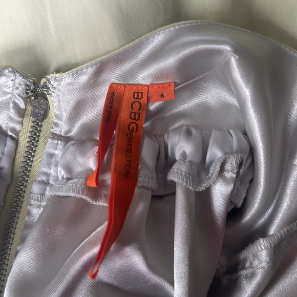 BCBGeneration Shirred Lemongrass Halter Plunge Neckline Mini Dress, size 6 - Picture 7 of 7